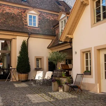 Altstadthof