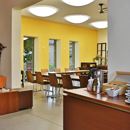 Altstadthof מלון פריינשהיים