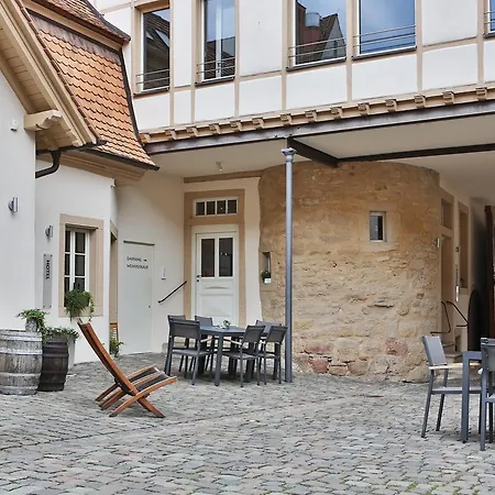 Altstadthof 호텔 *